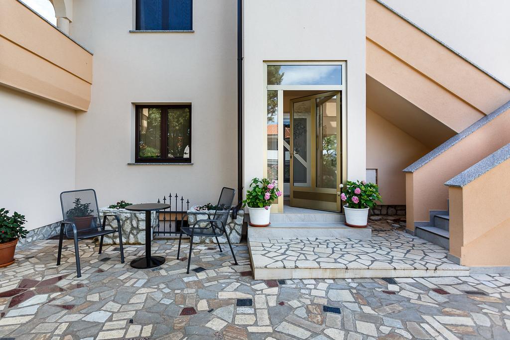 Rimbaldo Apartments كرك المظهر الخارجي الصورة
